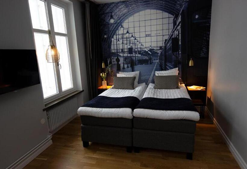 호텔 Livin Station