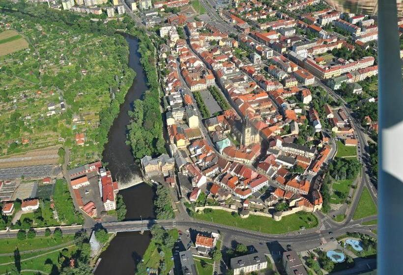 בית מלון כפרי Na Hradbách