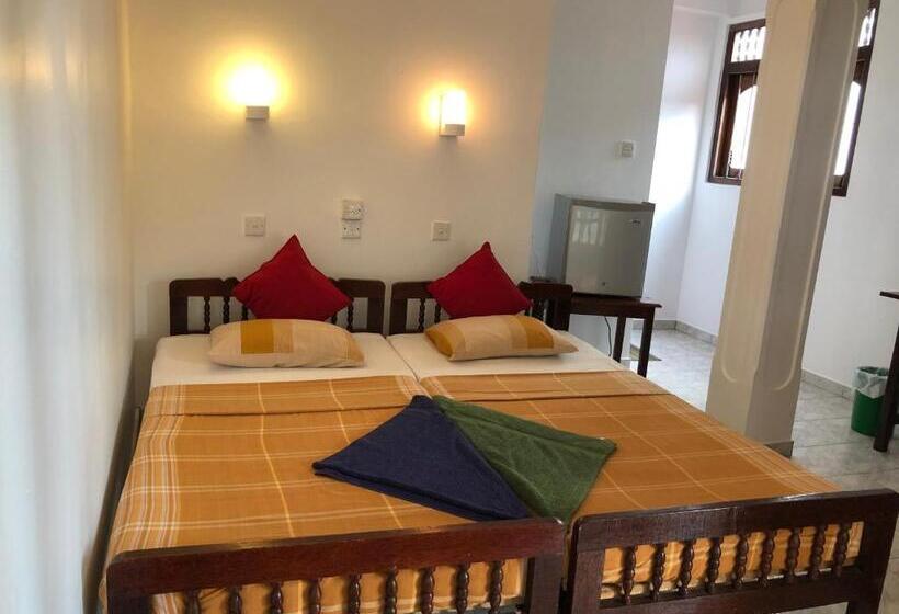 Отель New Imperial