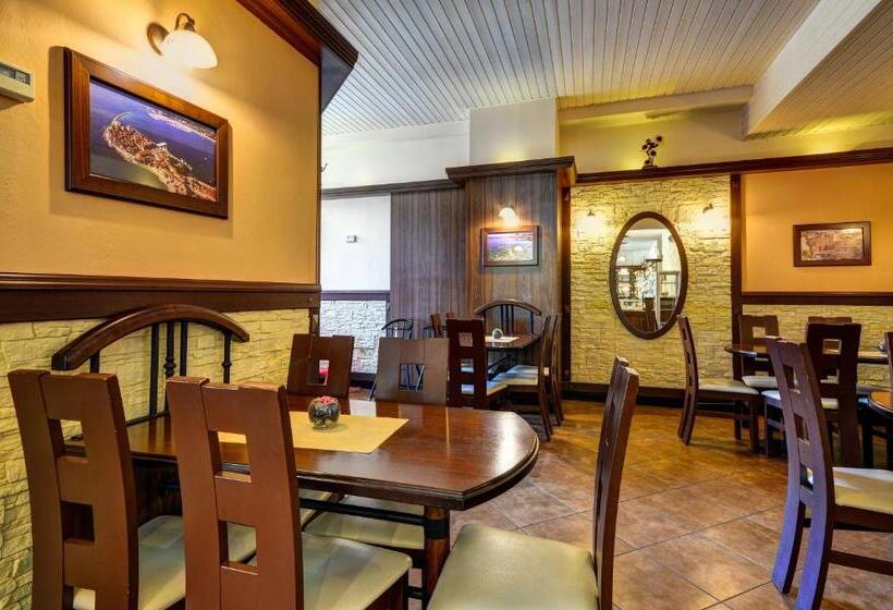 בית מלון כפרי Pizzeria Istria