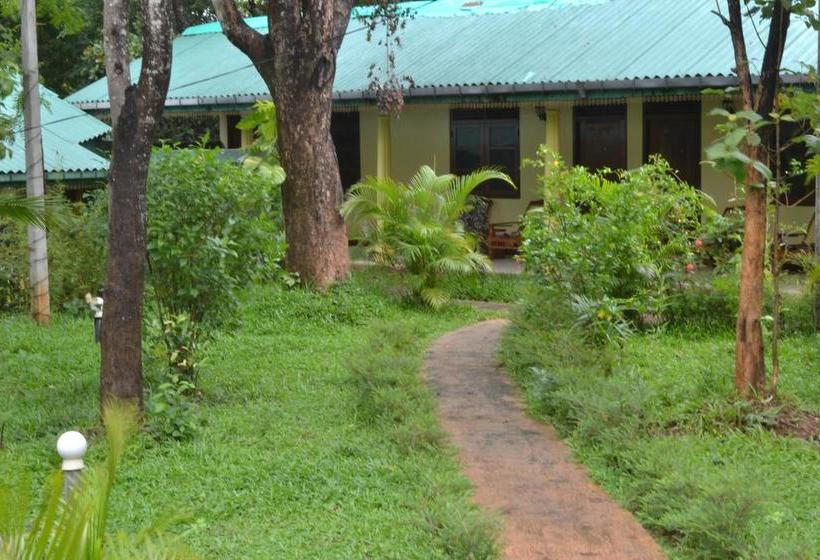 ホテル Prince Villa Sigiriya