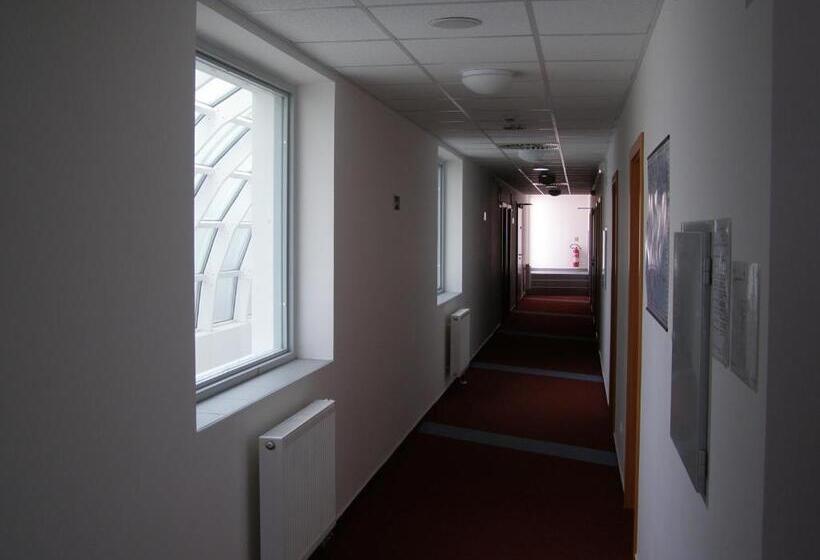 酒店 Sportaréna Teplice Příspěvková Organizace