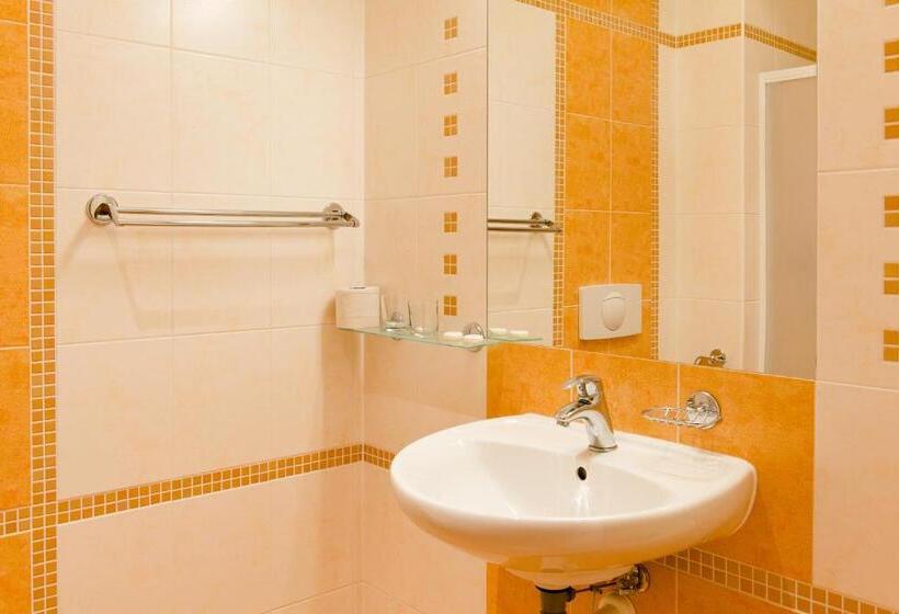 酒店 Sportaréna Teplice Příspěvková Organizace