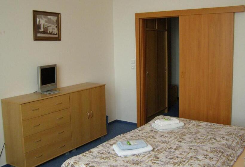 酒店 Sportaréna Teplice Příspěvková Organizace