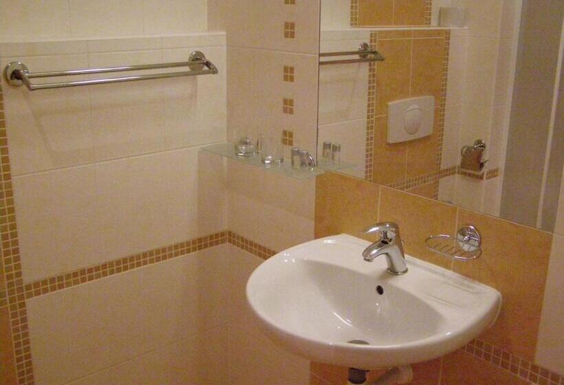 酒店 Sportaréna Teplice Příspěvková Organizace