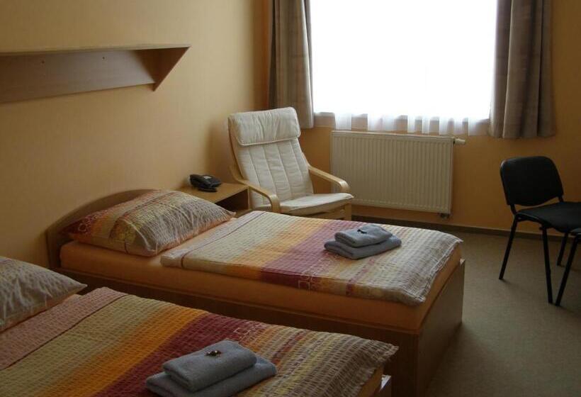 酒店 Sportaréna Teplice Příspěvková Organizace