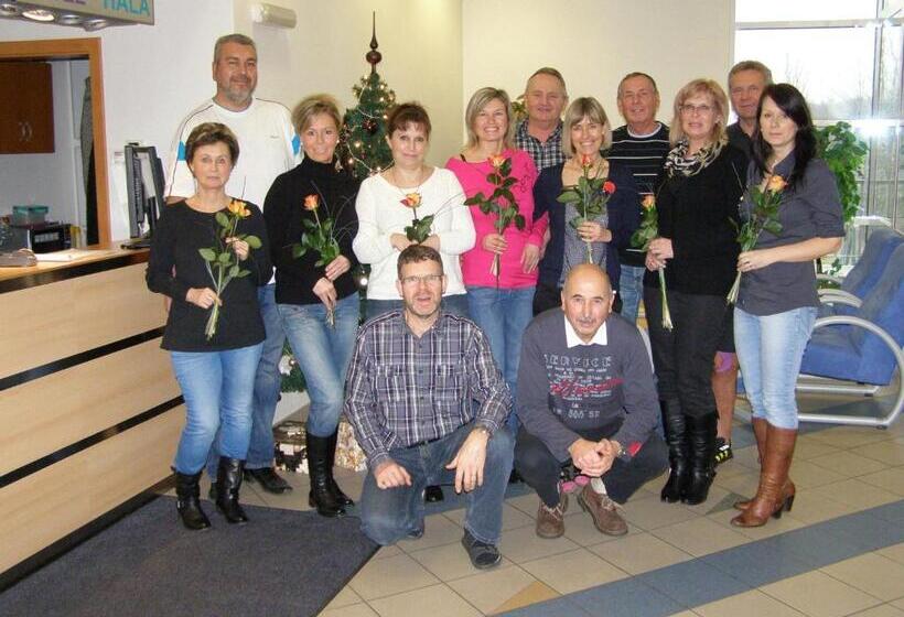 酒店 Sportaréna Teplice Příspěvková Organizace