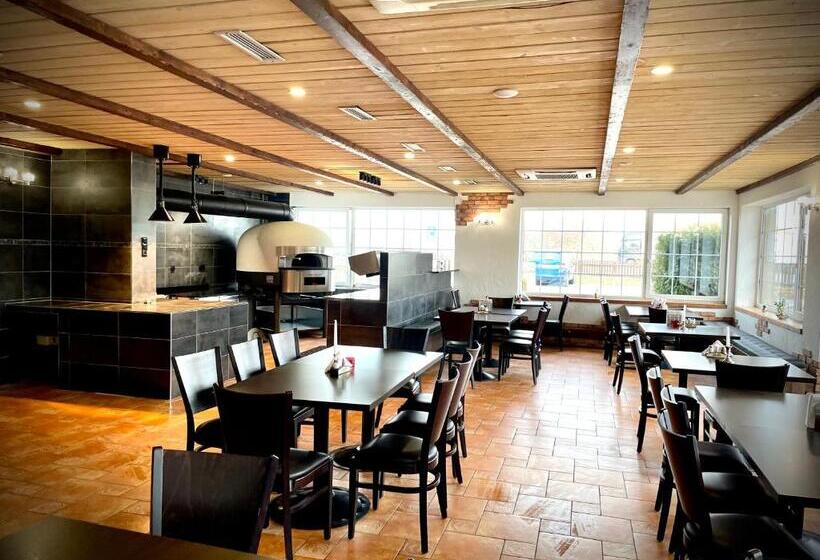 ホテル Stará Pošta