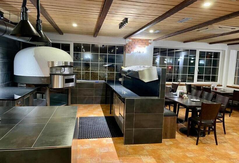 ホテル Stará Pošta