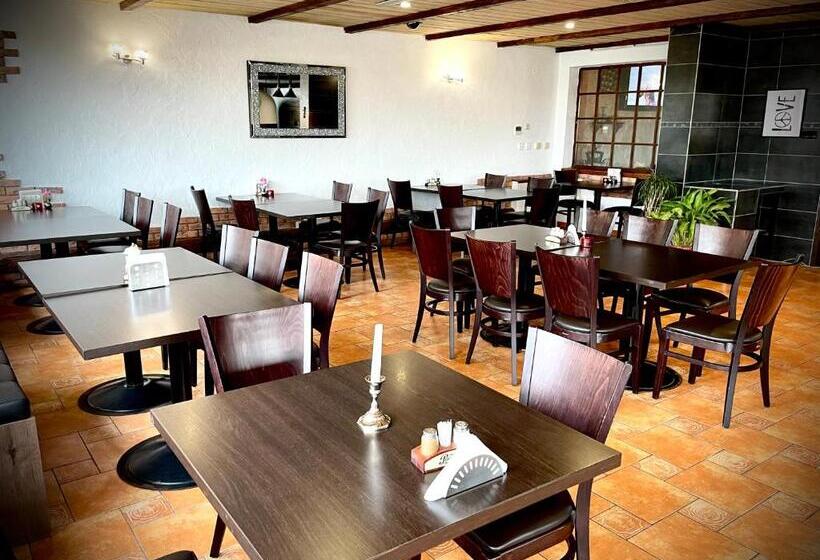 ホテル Stará Pošta