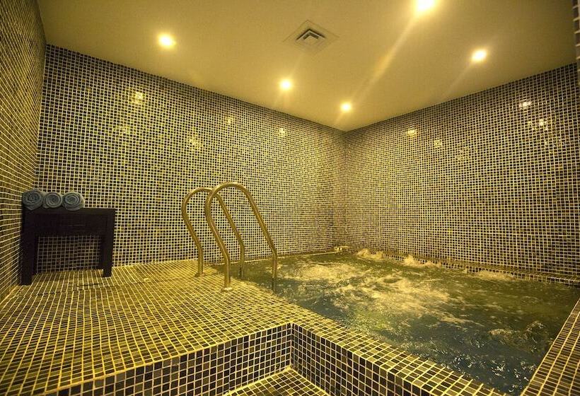 فندق Grand Tamarind Lake