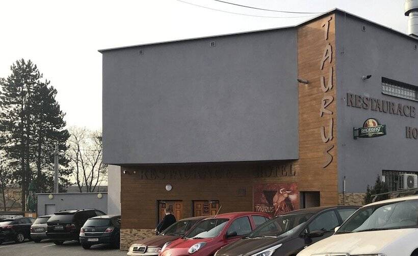 هتل Taurus