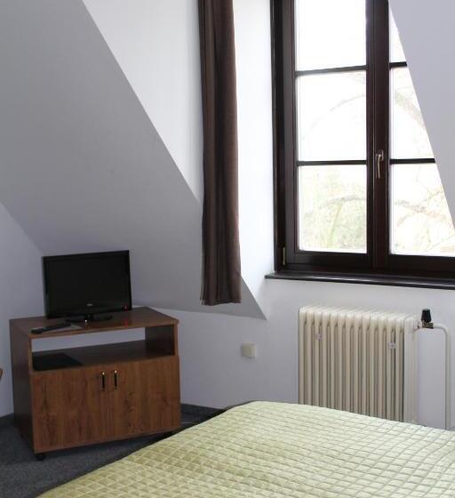 בית מלון כפרי U Apoštola