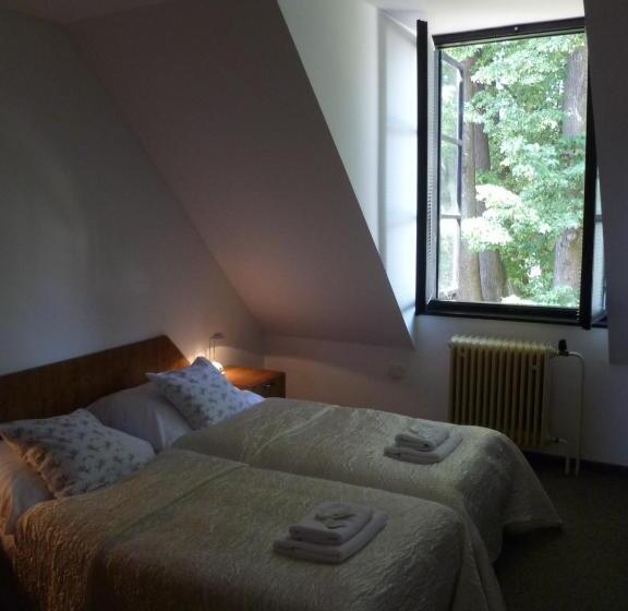 בית מלון כפרי U Apoštola