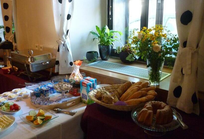 בית מלון כפרי U Apoštola