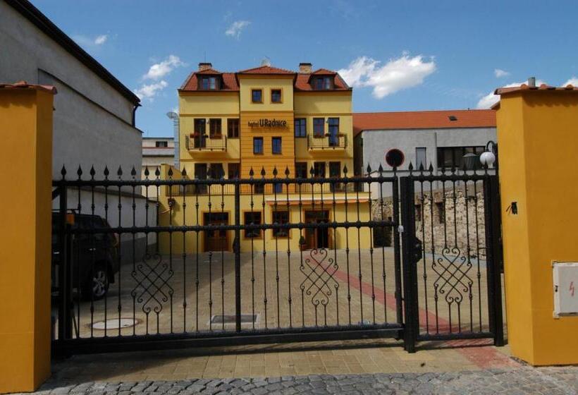 בית מלון כפרי U Radnice