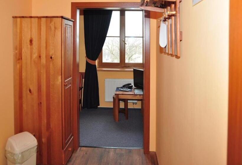 בית מלון כפרי U Radnice