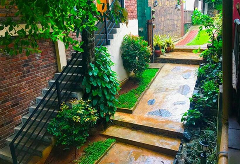 Отель Veraima Kandy