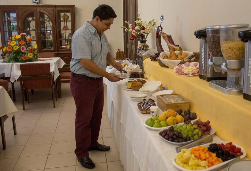 酒店 Victoria Plaza