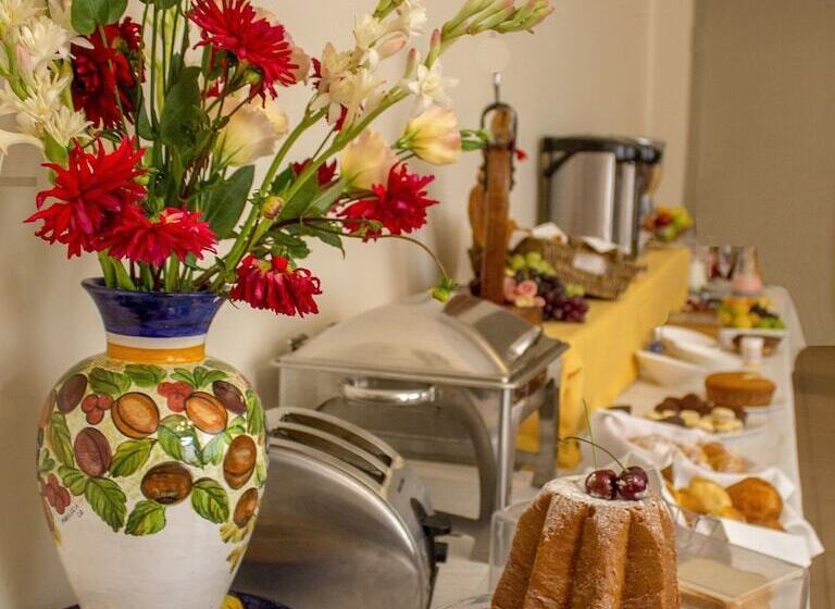 酒店 Victoria Plaza