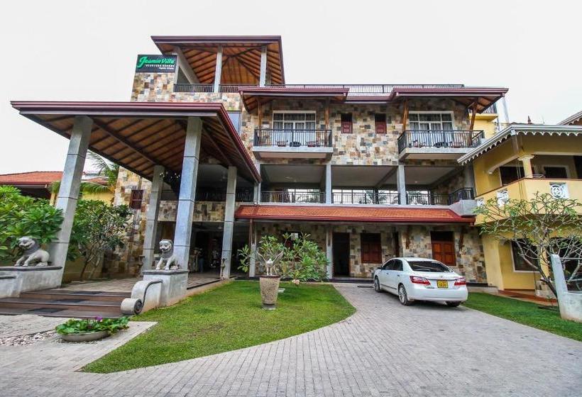 Jasmin Villa Ayurveda Resort