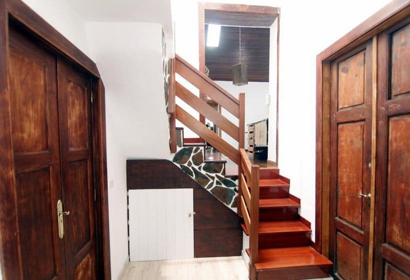 La Papaya  Eco  Yoga  Hiking  Hostel