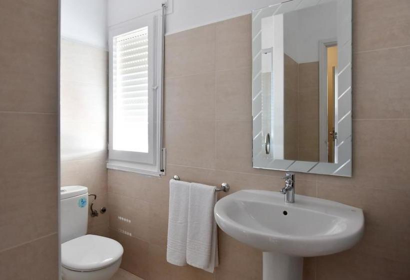 مُتل Nou Parador De Gualda