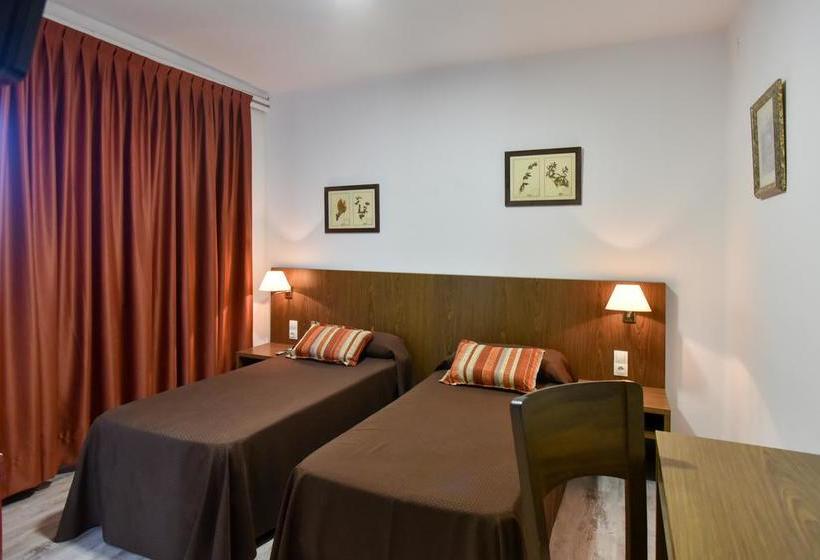 مُتل Nou Parador De Gualda