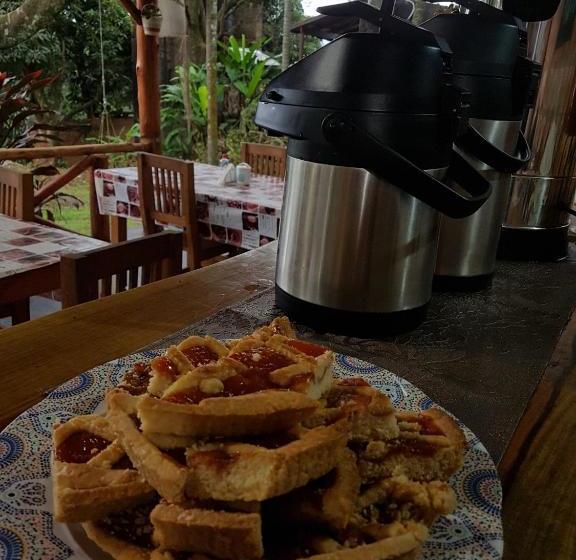 פנסיון Posada Iguazu Colibri