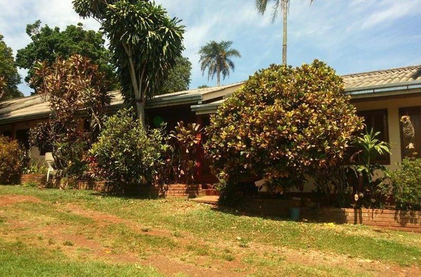 פנסיון Posada Iguazu Colibri