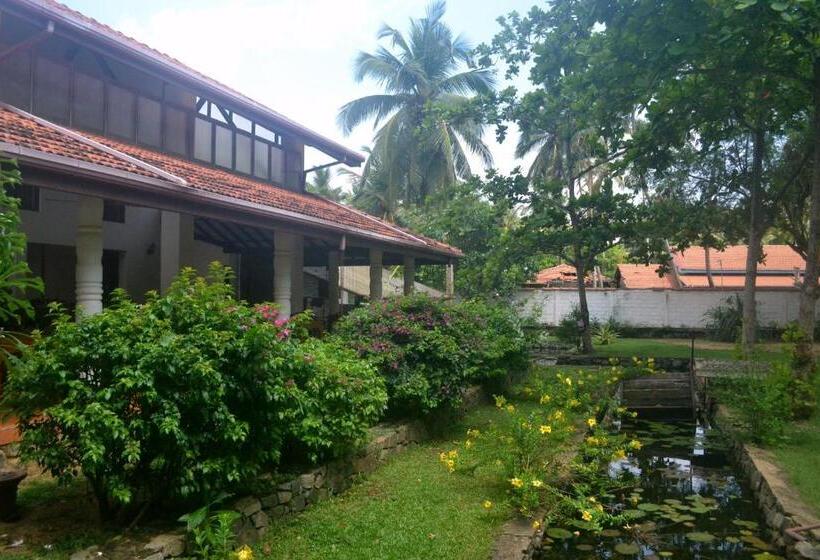 Puetz Travels Beach Resort