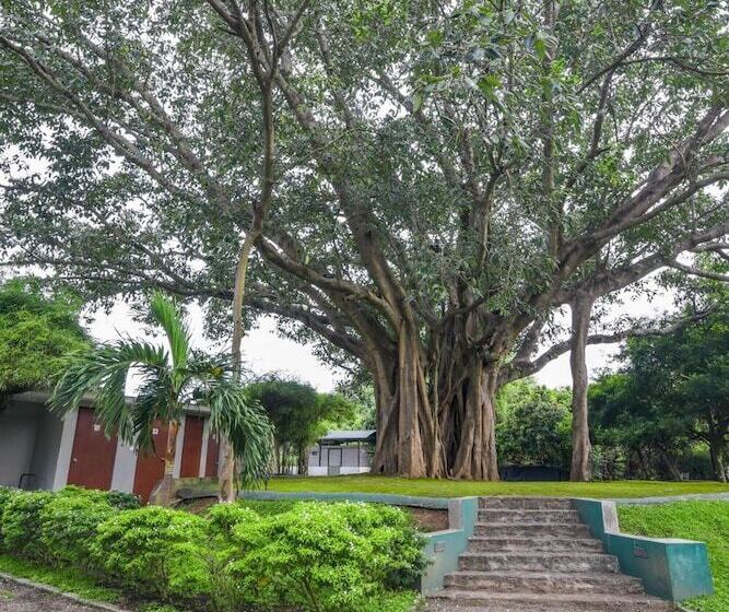 Курорт Mahanuge Hotel Polonnaruwa