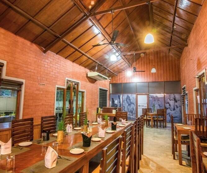 Курорт Mahanuge Hotel Polonnaruwa