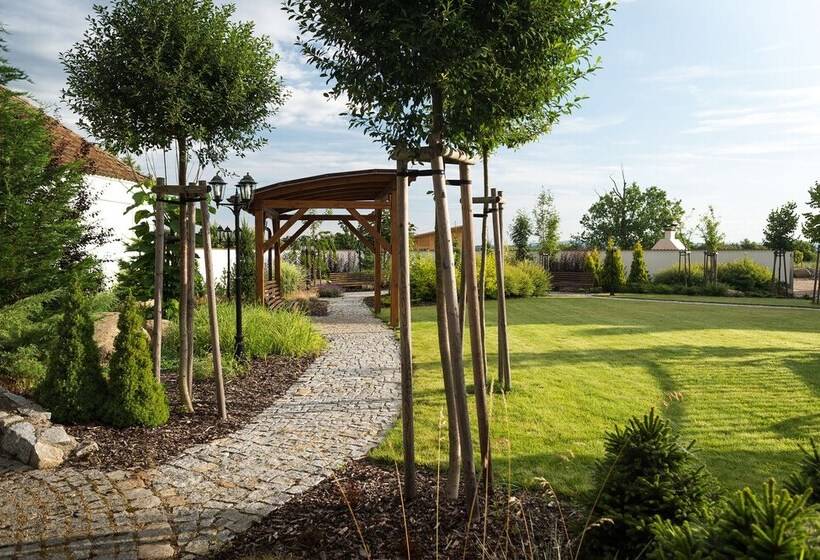 渡假胜地  Wellness Hotel & Minipivovar Kněžínek