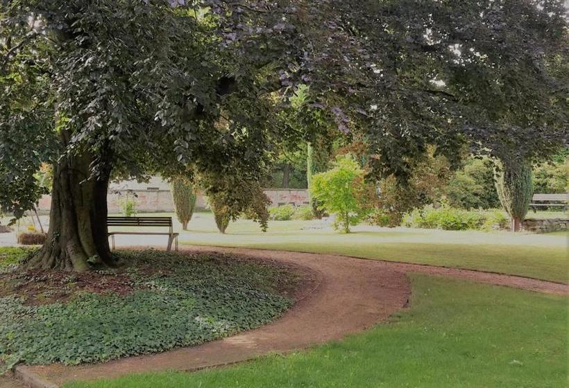 בית מלון כפרי Vzdělávací Středisko A