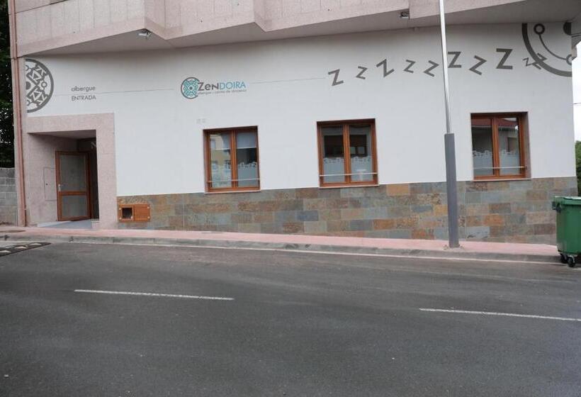 Zendoira   Hostel