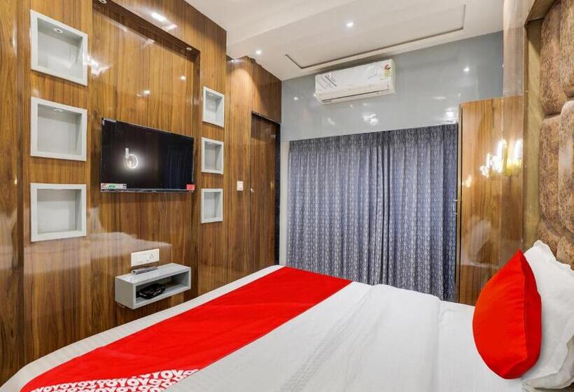 Oyo Hotel Bhanu Villa