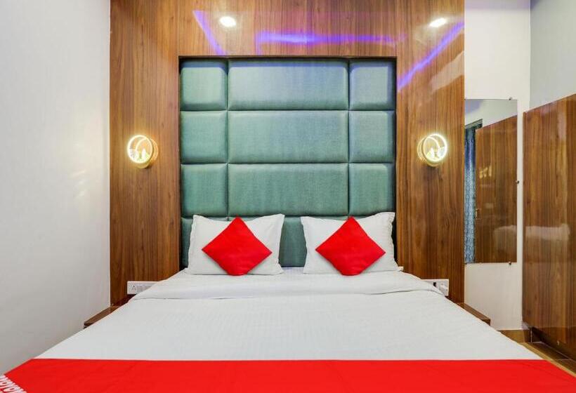 Oyo Hotel Bhanu Villa