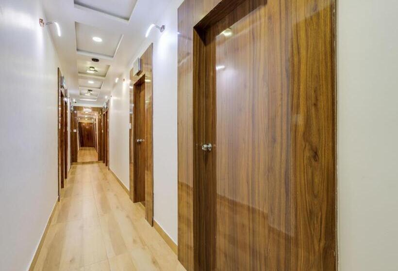 Oyo Hotel Bhanu Villa