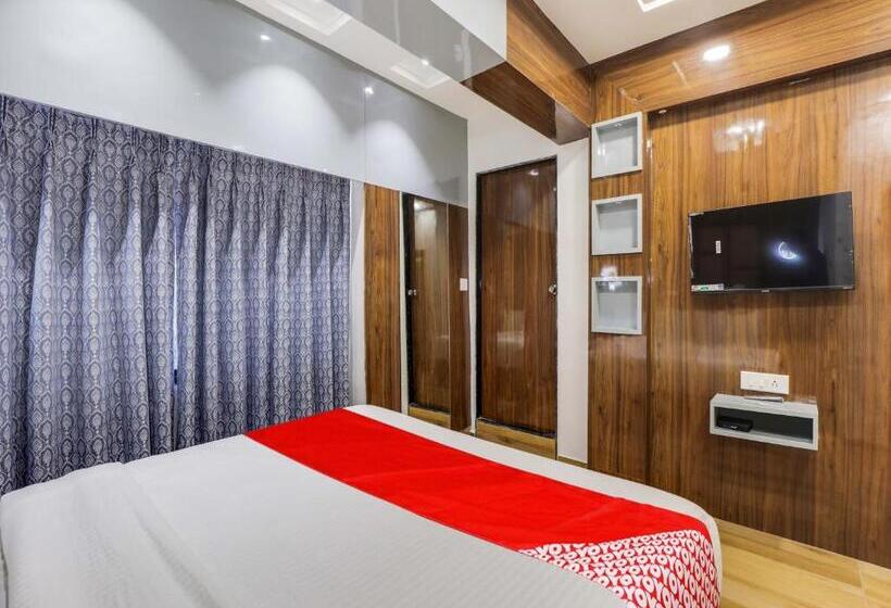 Oyo Hotel Bhanu Villa