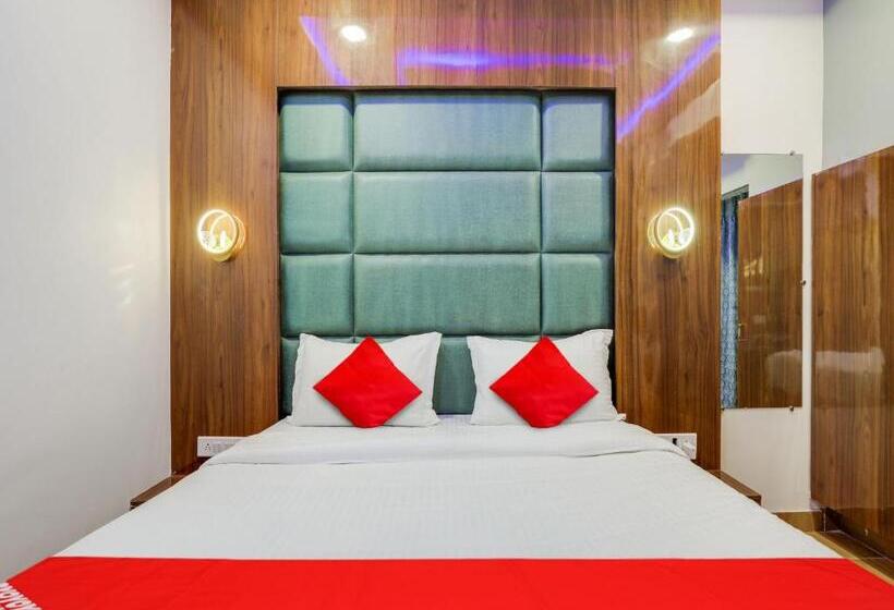 Oyo Hotel Bhanu Villa