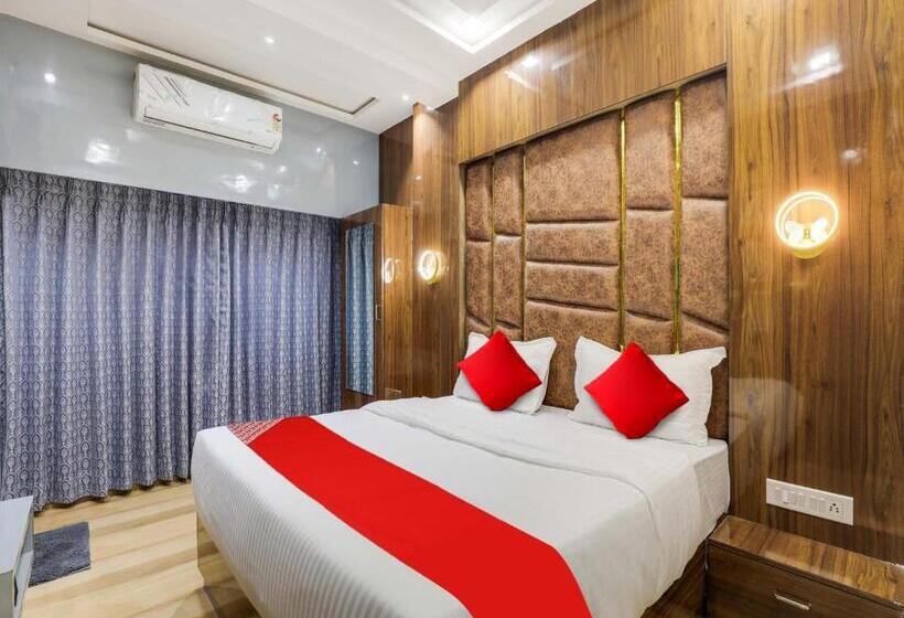 Oyo Hotel Bhanu Villa