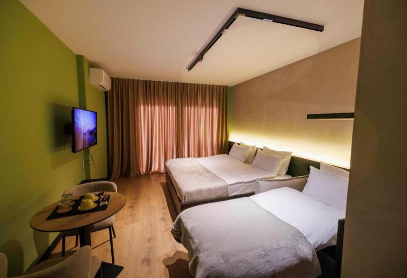 هتل 1863 Boutique