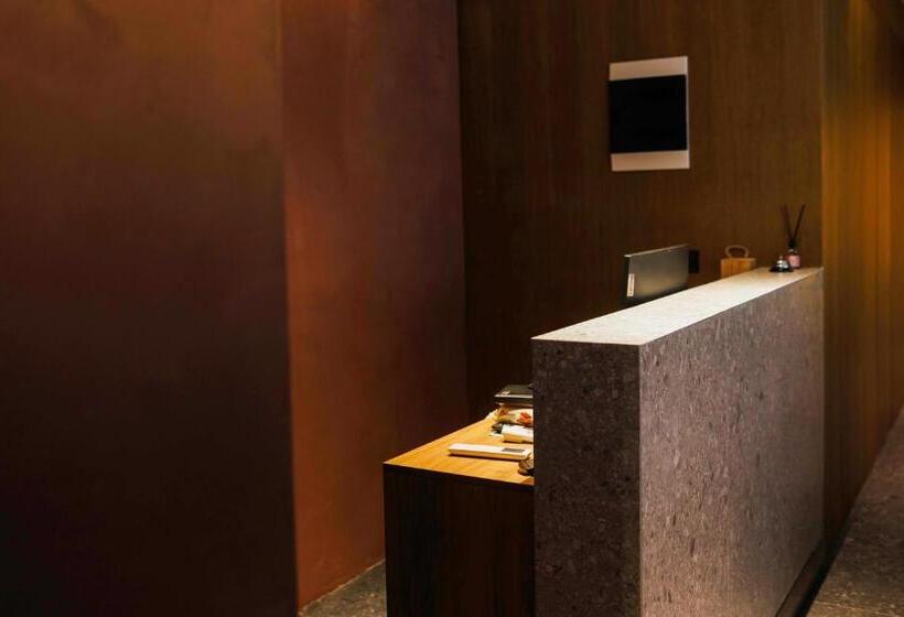 هتل 1863 Boutique