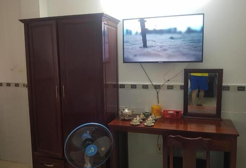 هتل کپسول Hoàng Long