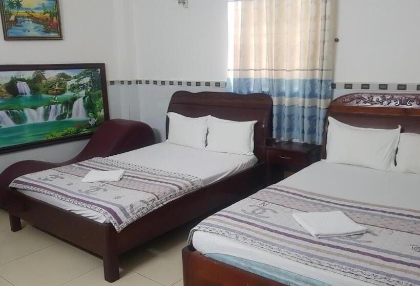 هتل کپسول Hoàng Long