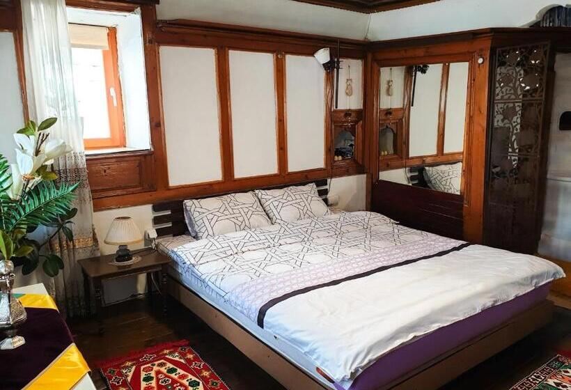 پانسیون Kulla Dula Guesthouse