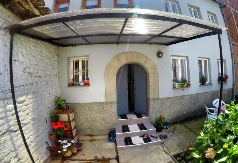 پانسیون Kulla Dula Guesthouse