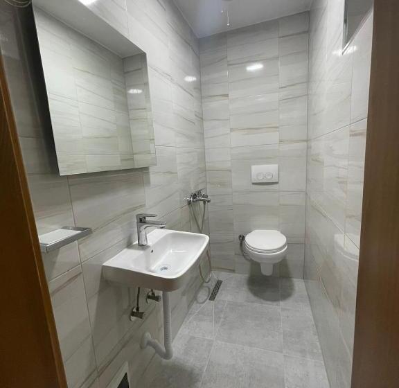 پانسیون Perroi Shqiptar