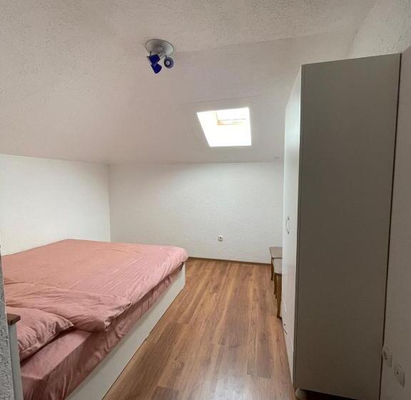 پانسیون Perroi Shqiptar